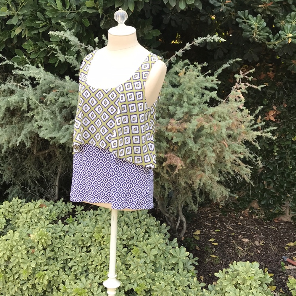 Colorful overlay sleeveless top